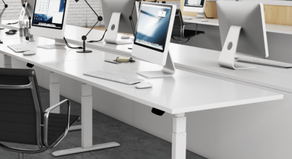 SlikDesk High SlikDesk High ambientada